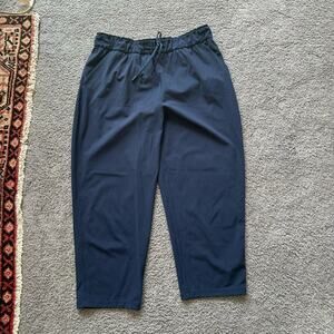 Lululemon Keep Moving Crop Pants